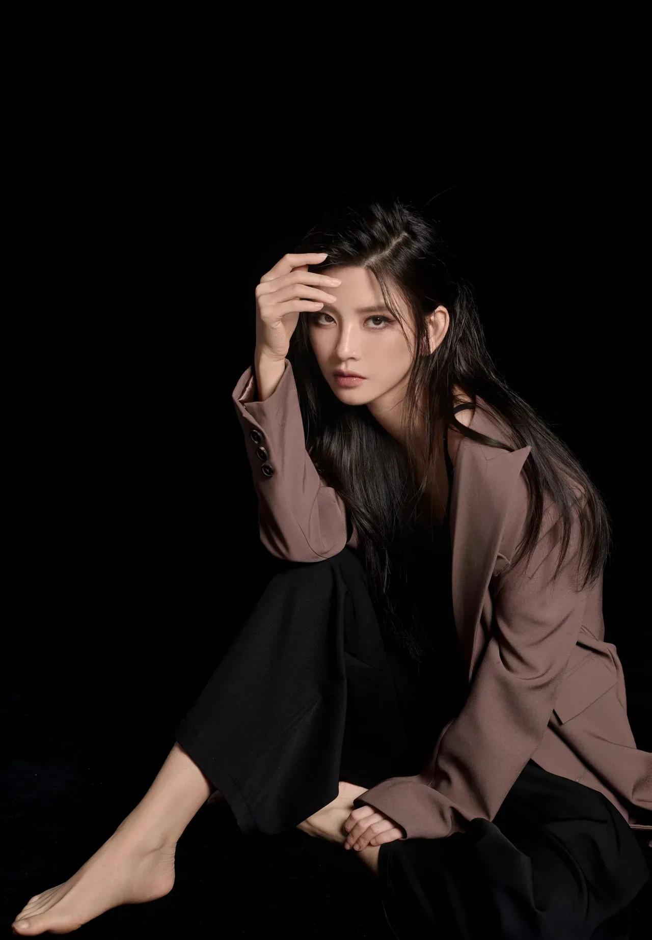 林思意写真照,林思意颜值分析