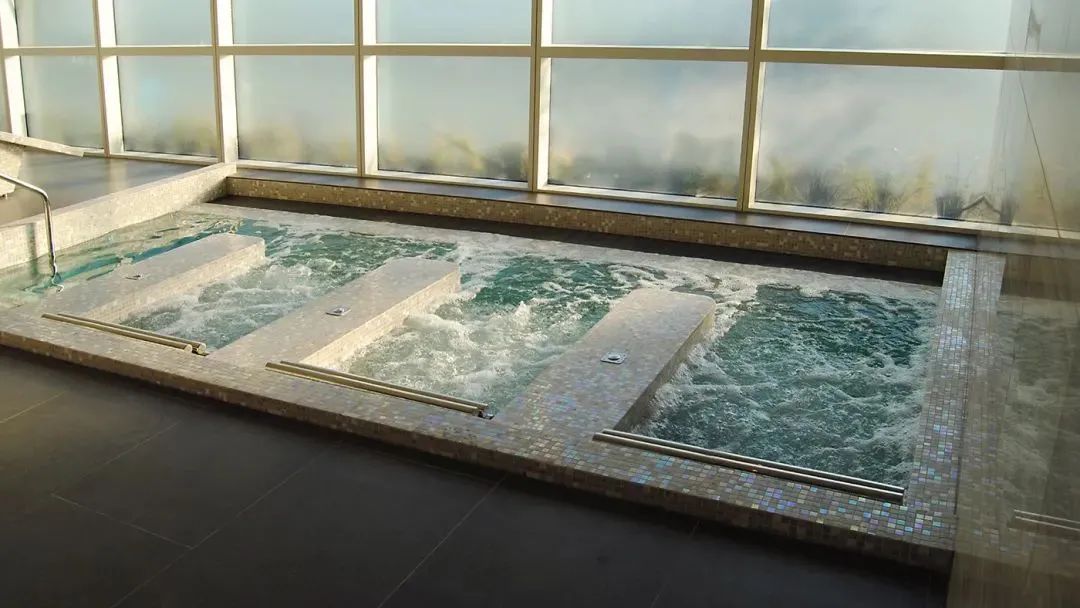 温泉泡池怎么设计,家庭室内温泉泡池尺寸