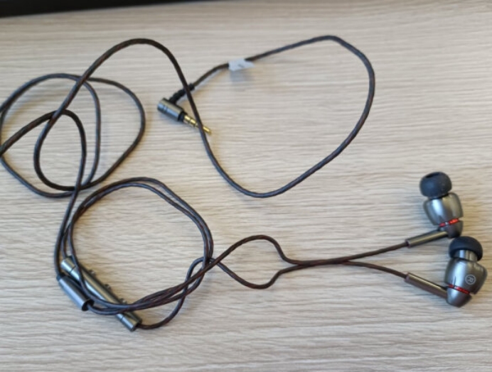 降噪和音质比较好的头戴耳机推荐,音质又好降噪又好的有线耳机