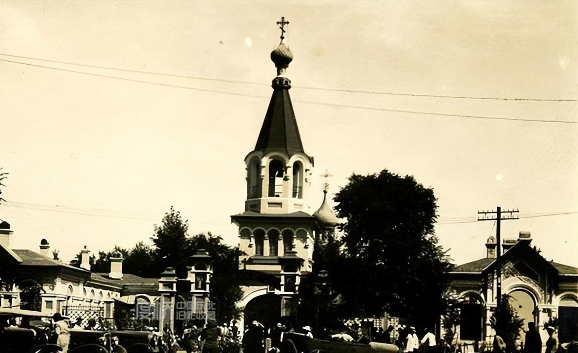 古人指出北平建都有巨大弊端，毛*东泽**也犹豫，一高人帮他下定决心