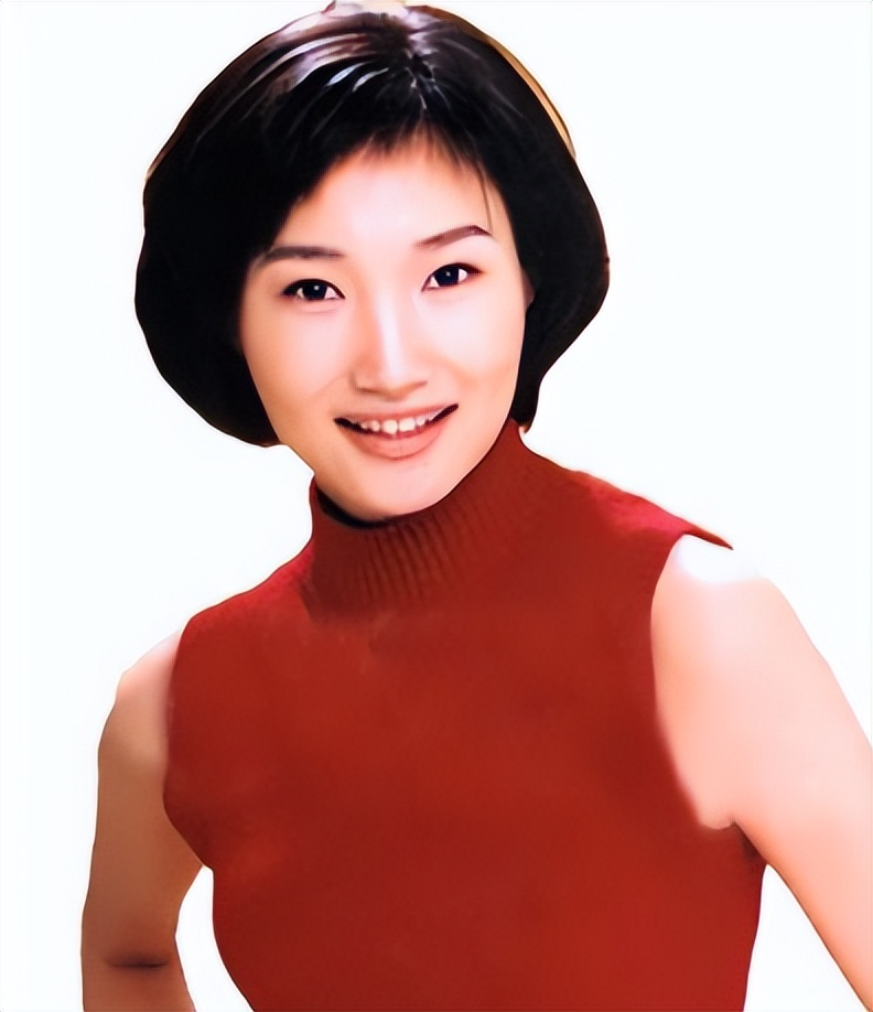 新闻联播主持人李梓萌真实头发,新闻联播主播李梓萌讲东北话