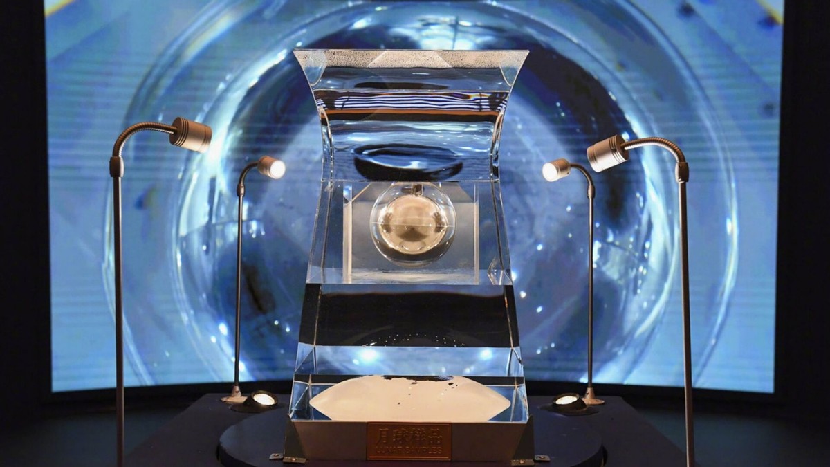 1.5克重礼送到法国和俄罗斯，NASA局长曾开口要，中方已读不回