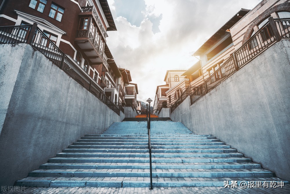 予人星火者，必心怀火炬：向人民日报学写文笔