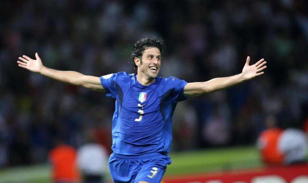 足坛的三大球风相克，两支蓝*用军**防守反击致胜，拜仁竟也有苦主