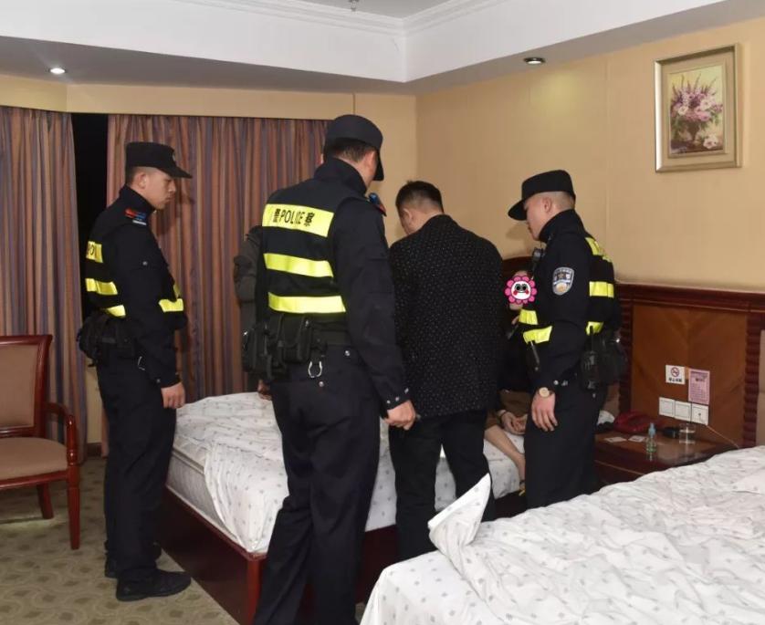 沉浸式第一视角体验被欺凌,成年人体验馆被查