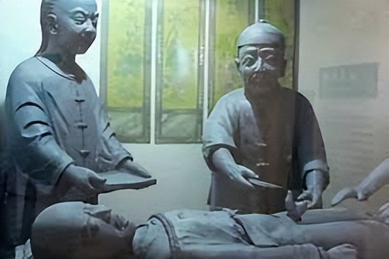 太监的一生两个字形容,反映太监的一生电视剧