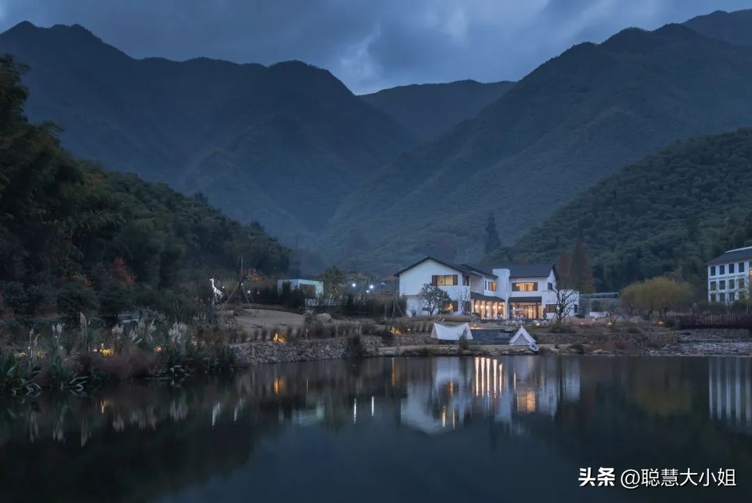 去安吉住哪个酒店离各景区比较近,去安吉哪种酒店最好玩