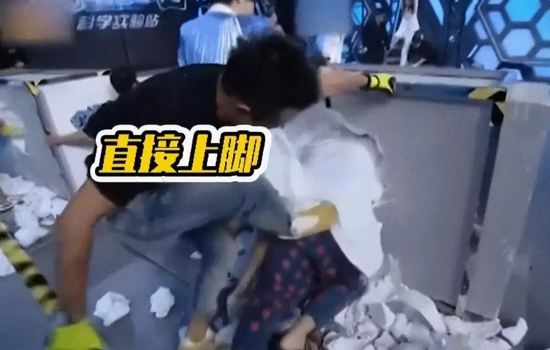 轧戏成魔、狂耍大牌、无底线捞金…这些火了就作死的明星栽得不冤