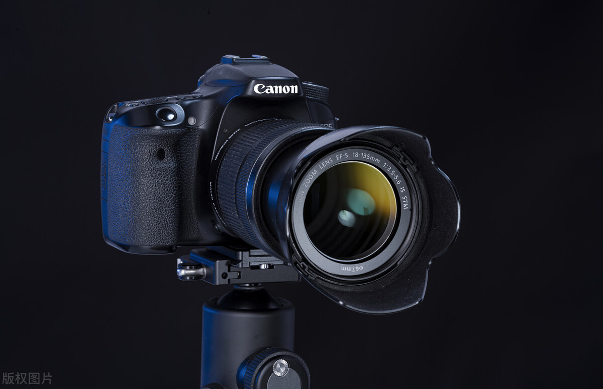 佳能单反相机入门推荐1000左右,佳能相机单反选购
