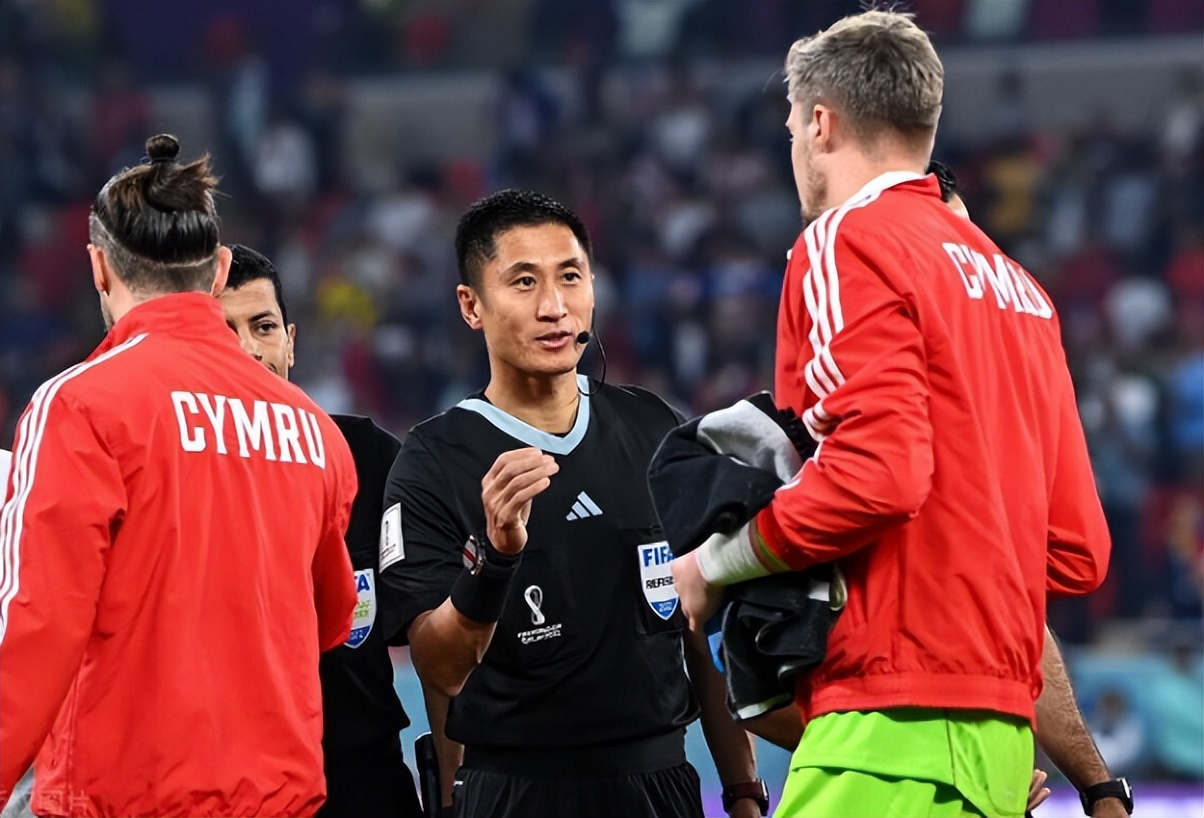 国足蛀虫李铁:罪行不止敛财上亿,戴罪立功曝光足坛背后*b大**oss