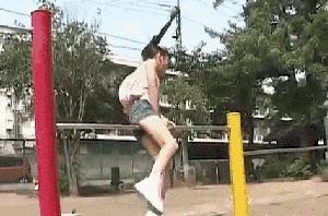 被石头划伤头有点晕,被石头磕到头流血