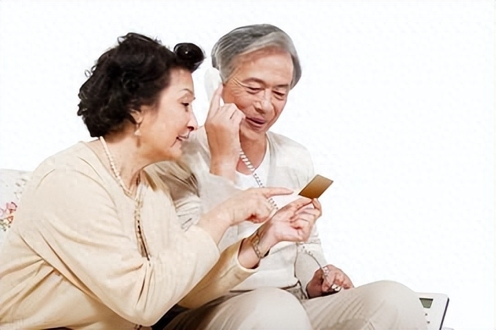 儿子不幸离世，赔偿款被公婆全部拿走，儿媳还有义务给他们养老吗