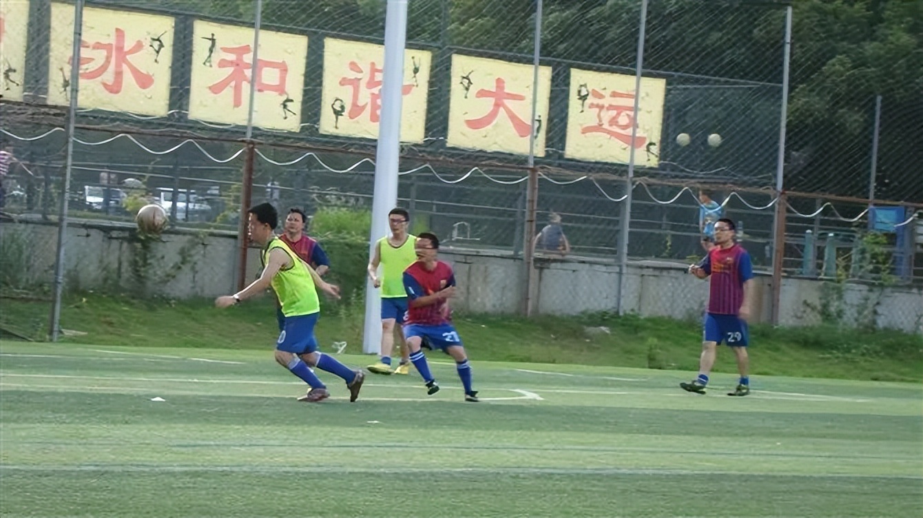 润跑半月谈|客家体育俱乐部：深圳湾上奔跑的小太阳