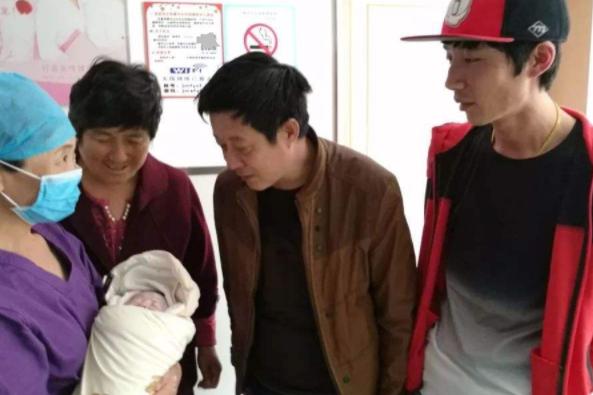 给自己孩子起名冰墩墩,可以给孩子取名冰墩墩吗