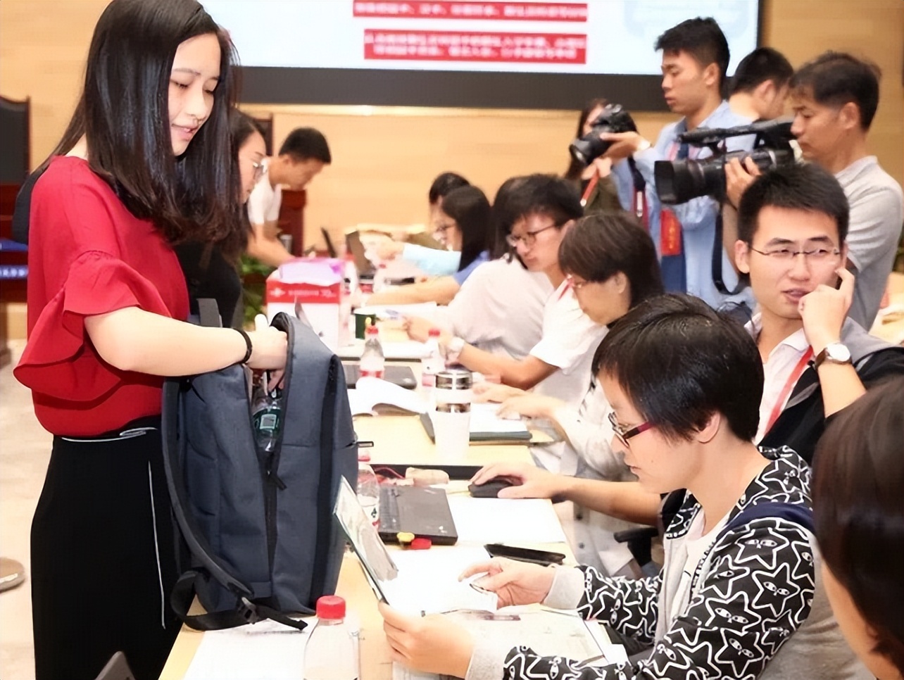 清北毕业生为什么很少去腾讯阿里,清北毕业生为什么不愿意回来