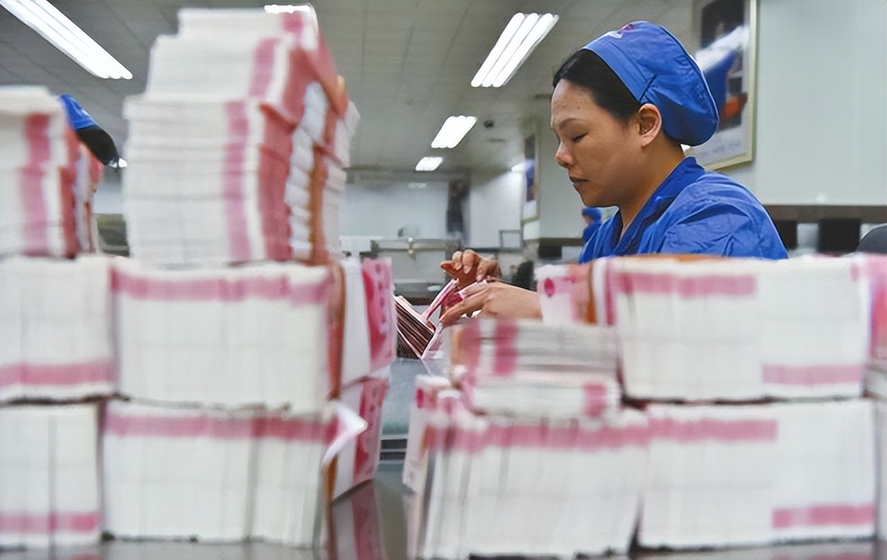 印钞厂一个月能拿多少钱,印钞厂工人一天能拿多少钱