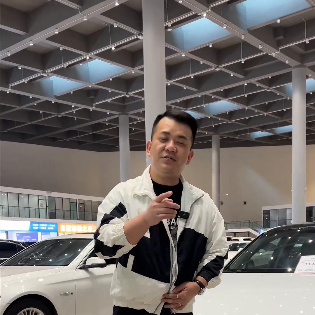 花30几万二手宝马x3值不值得买,九成新二手车20万左右宝马x3