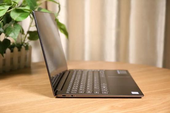 学生党适合入手的几款笔记本电脑,小白适合入手哪款笔记本电脑