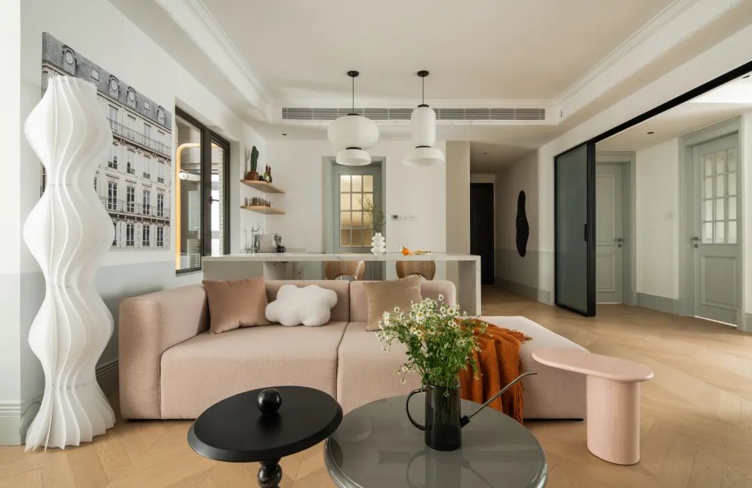 四川成都一个女人装修房子,12平方女主卧室装修