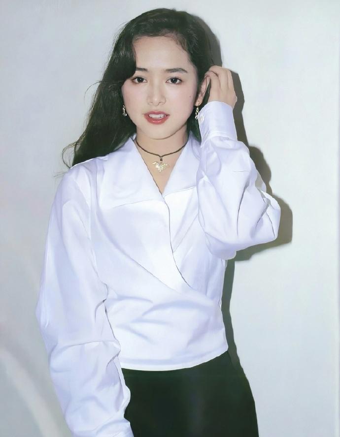 浪漫复古港风穿搭女,港风穿搭女复古时髦气质