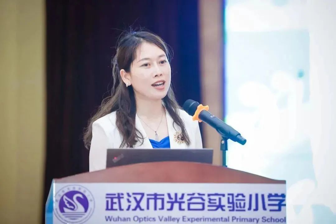 武汉首届智慧教育优秀教师,武汉东湖高新技术开发区新教师