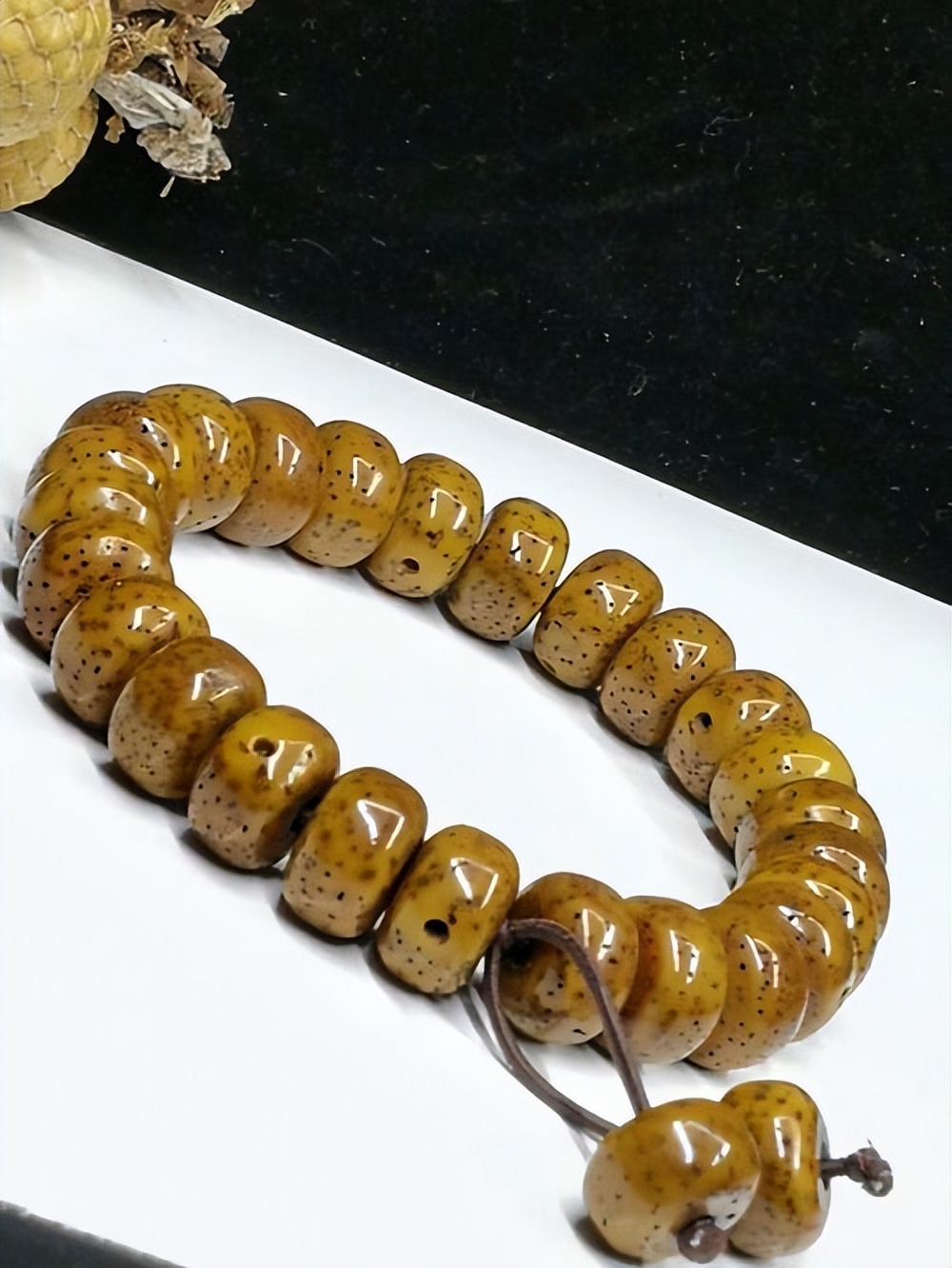 2023年文玩手串最流行什么,2023年玩的文玩