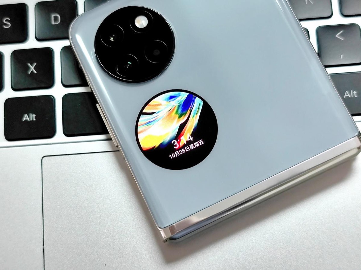 新年礼物就选华为pocket折叠屏,华为pockets折叠手机好用吗