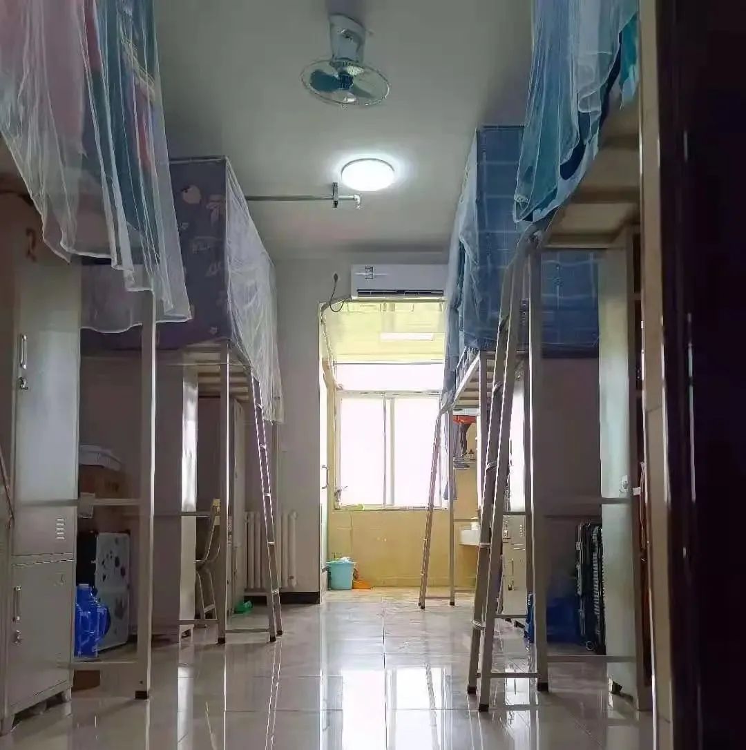 医专住宿,医专的寝室