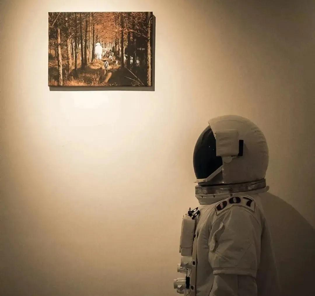 适合成熟一点的微信背景图,有深度有品位的微信背景图