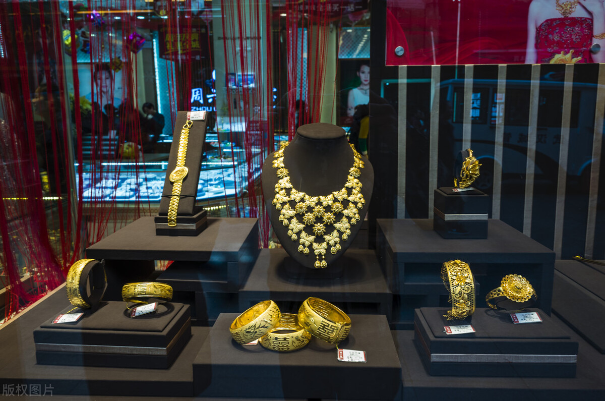 买珠宝推荐什么品牌好点,买珠宝哪个牌子最好最纯最真