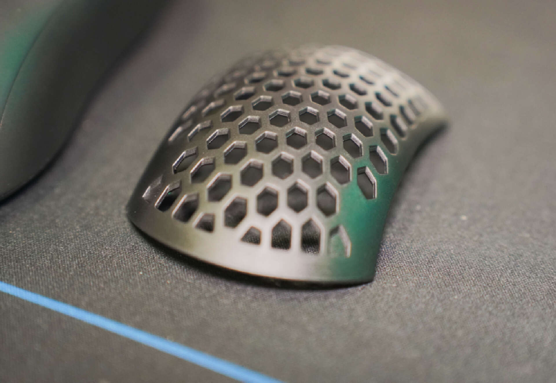 黑爵aj199和雷蛇v3差距,黑爵鼠标aj199和pro