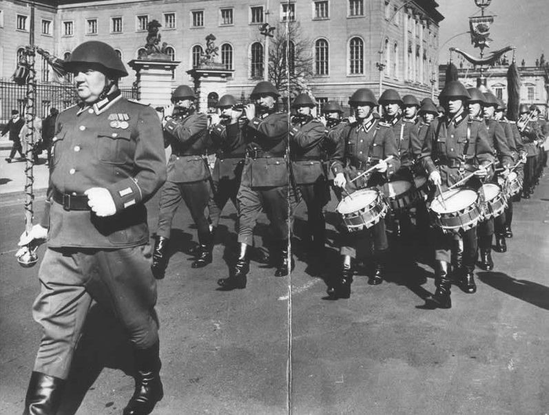 德国东德人民军,德国统一后东德军队