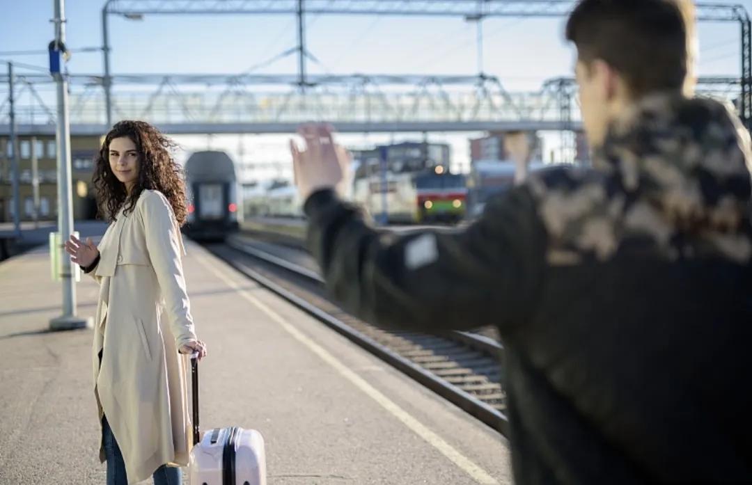 寮傚湴鎭嬩笁骞村コ瀛╁伔鍋锋潵鐪嬫湜鐢峰弸,寮傚湴鎭嬪コ瀛╁伔鍋峰幓鎵句粬鎰熷姩鍒板摥