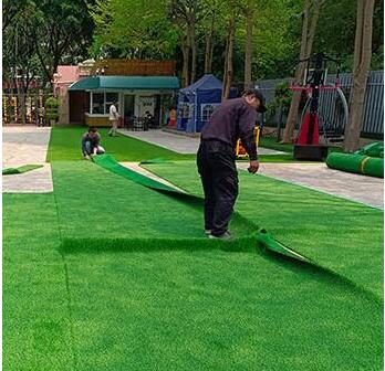 人造草坪施工全过程,人造草坪施工专用工具