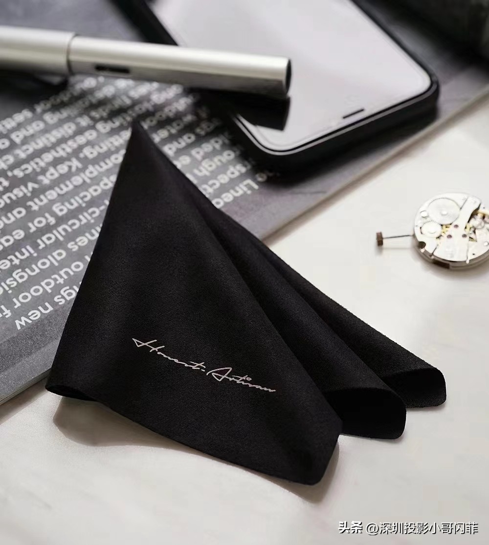 投影仪怎么解决落灰问题,投影仪怎么清洗镜头里面的灰