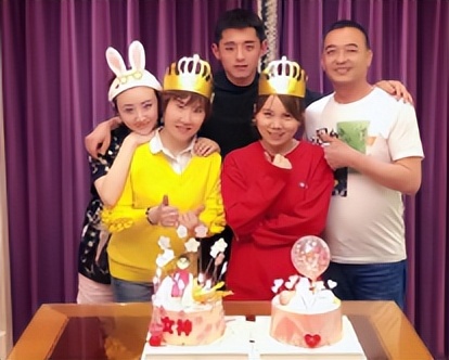 背景成谜景甜：坐拥3.5亿豪宅，拒绝张继科被金主强捧十年不红