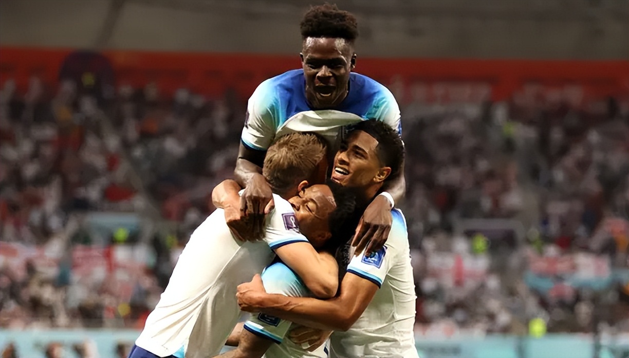 今晨，郑州一区域实施五天临时管控；郑州港区解除防外溢管控区/一目了然！郑州病例数据走势分析图来了