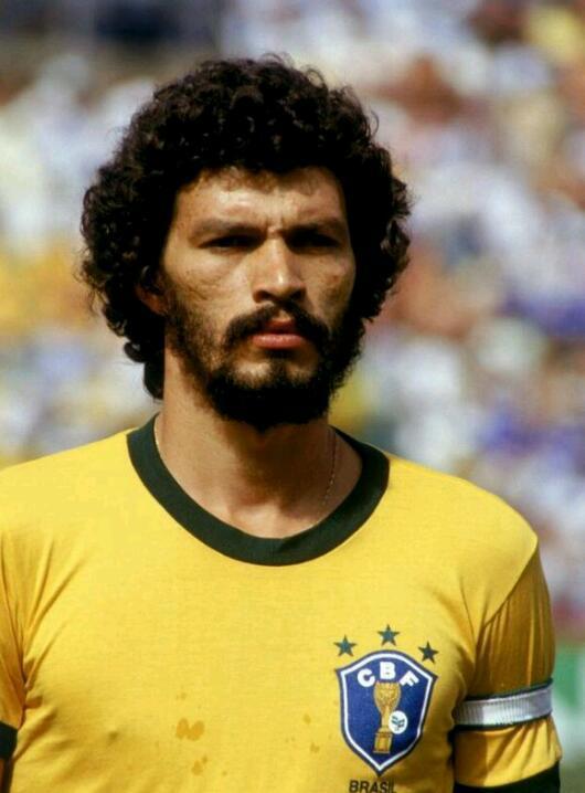 巴西足球巨星小罗现状,巴西足球历史十大球星名单