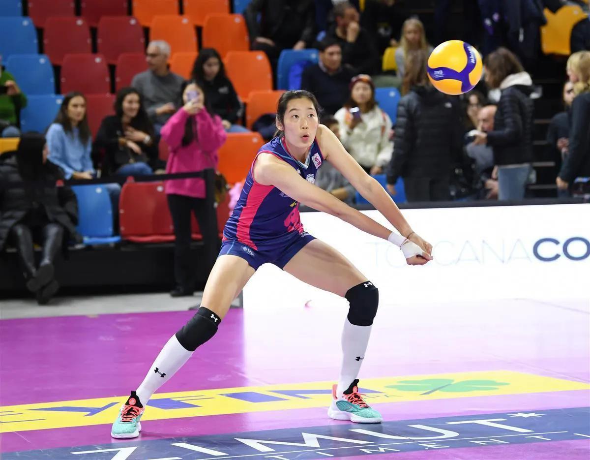 中国女排出征世界杯,中国女排出征世联赛哪天比赛