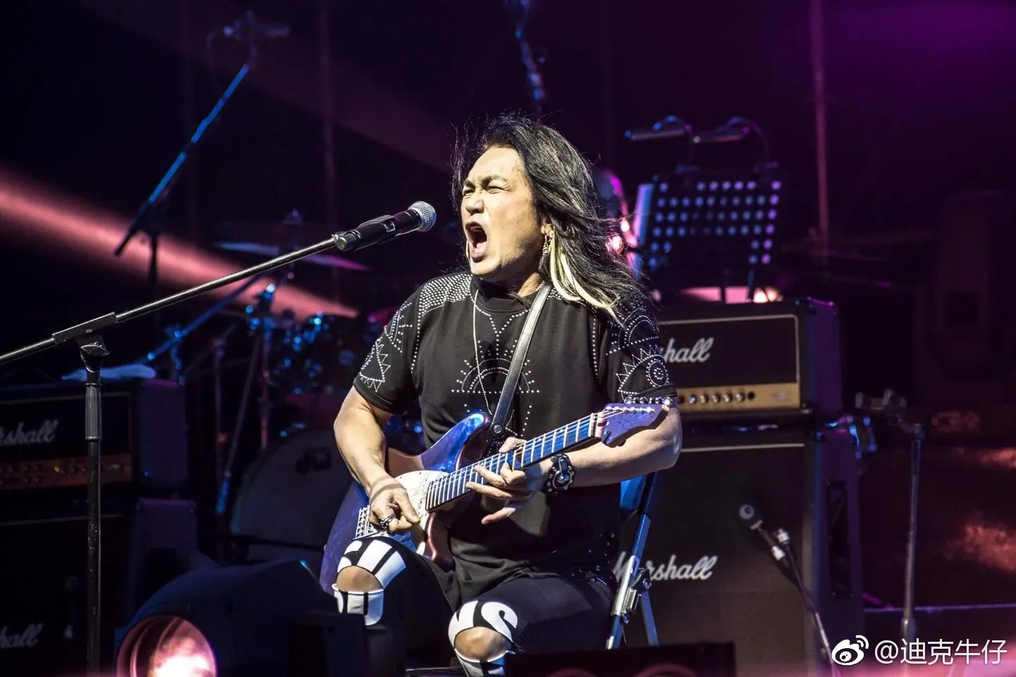 翻唱的迪克牛仔歌曲大全,迪克牛仔翻唱的歌原唱是谁