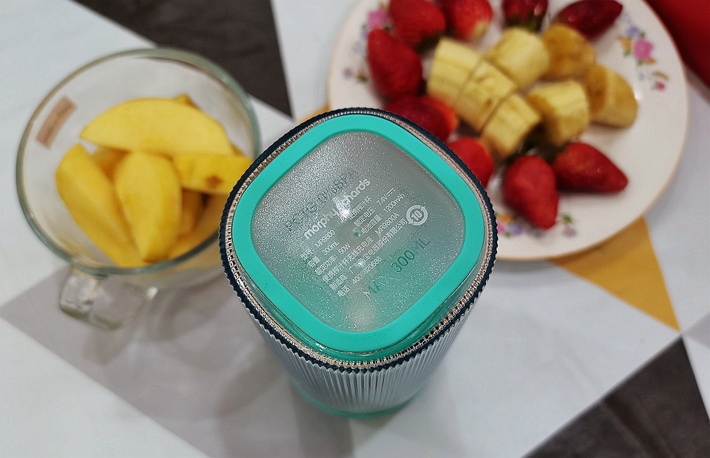 老款摩飞便携榨汁杯首次使用,摩飞便携榨汁杯榨什么口味好喝