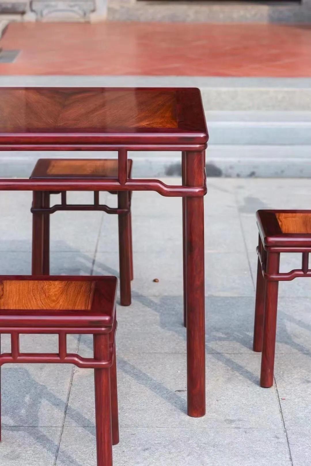 休闲红木家具五件套,小叶紫檀镶嵌越南黄花梨皇宫椅