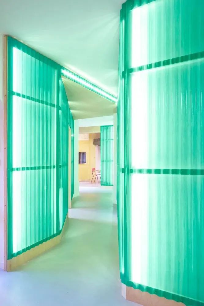 什么是玻璃纤维碳板,什么是玻璃纤维杆厂家