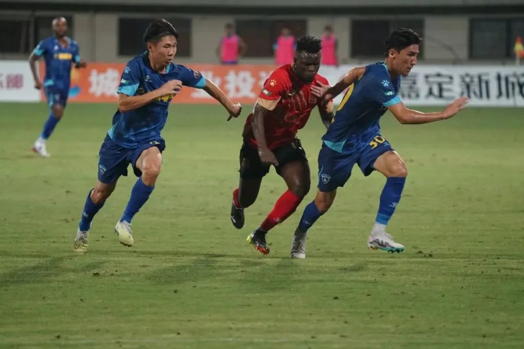 中甲冲超之战青岛九牛,中甲战报广州队