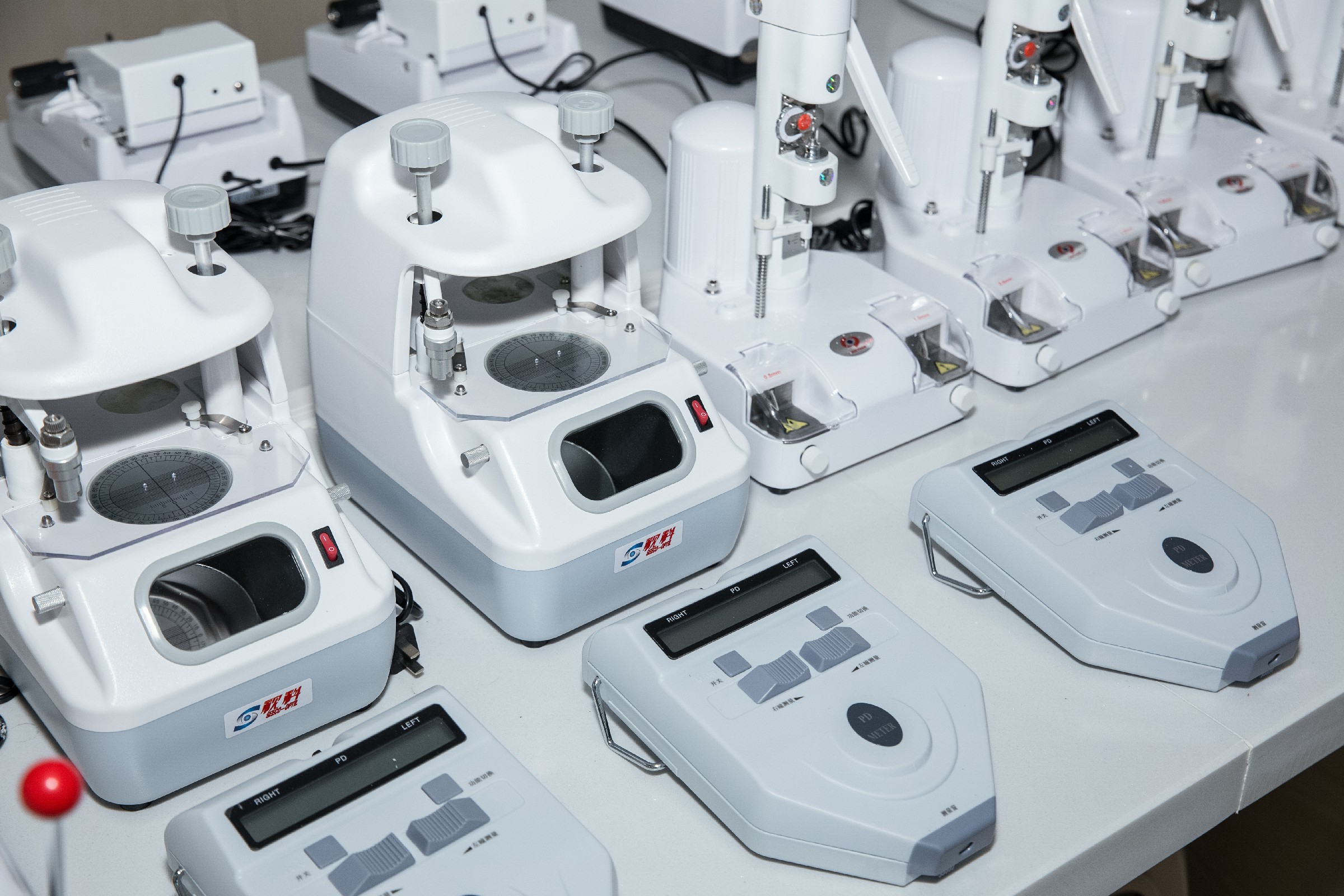 开家眼镜店一年有多少利润,开眼镜店利润一般多少