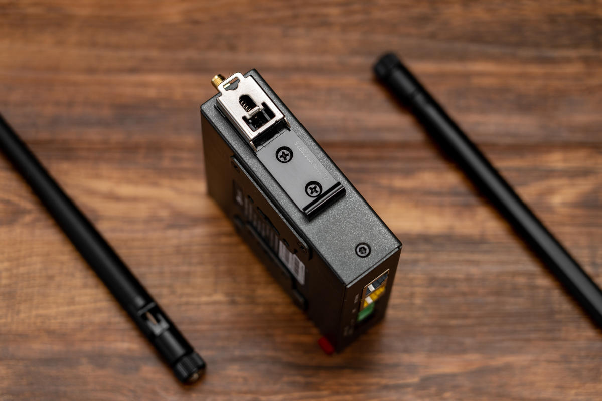 4g宽带路由器好用吗,家用宽带路由器选哪个好