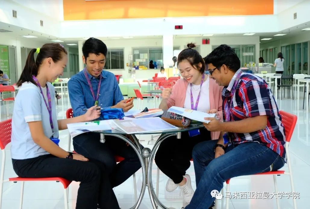 鎷夋浖澶у瀛﹂櫌,鎷夋浖澶у浣嶇疆