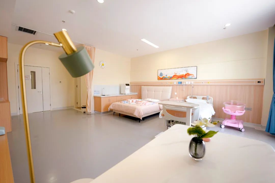 荣誉会长回报家乡投资项目:天泽妇产医院