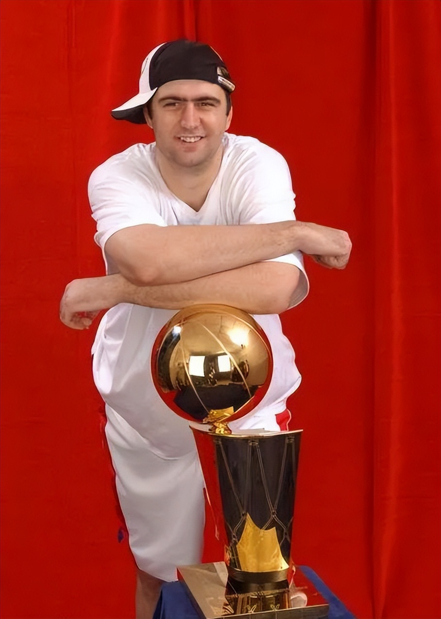 狗中哈士奇，国中土耳其，超时空中锋，今成土耳其国民骄傲