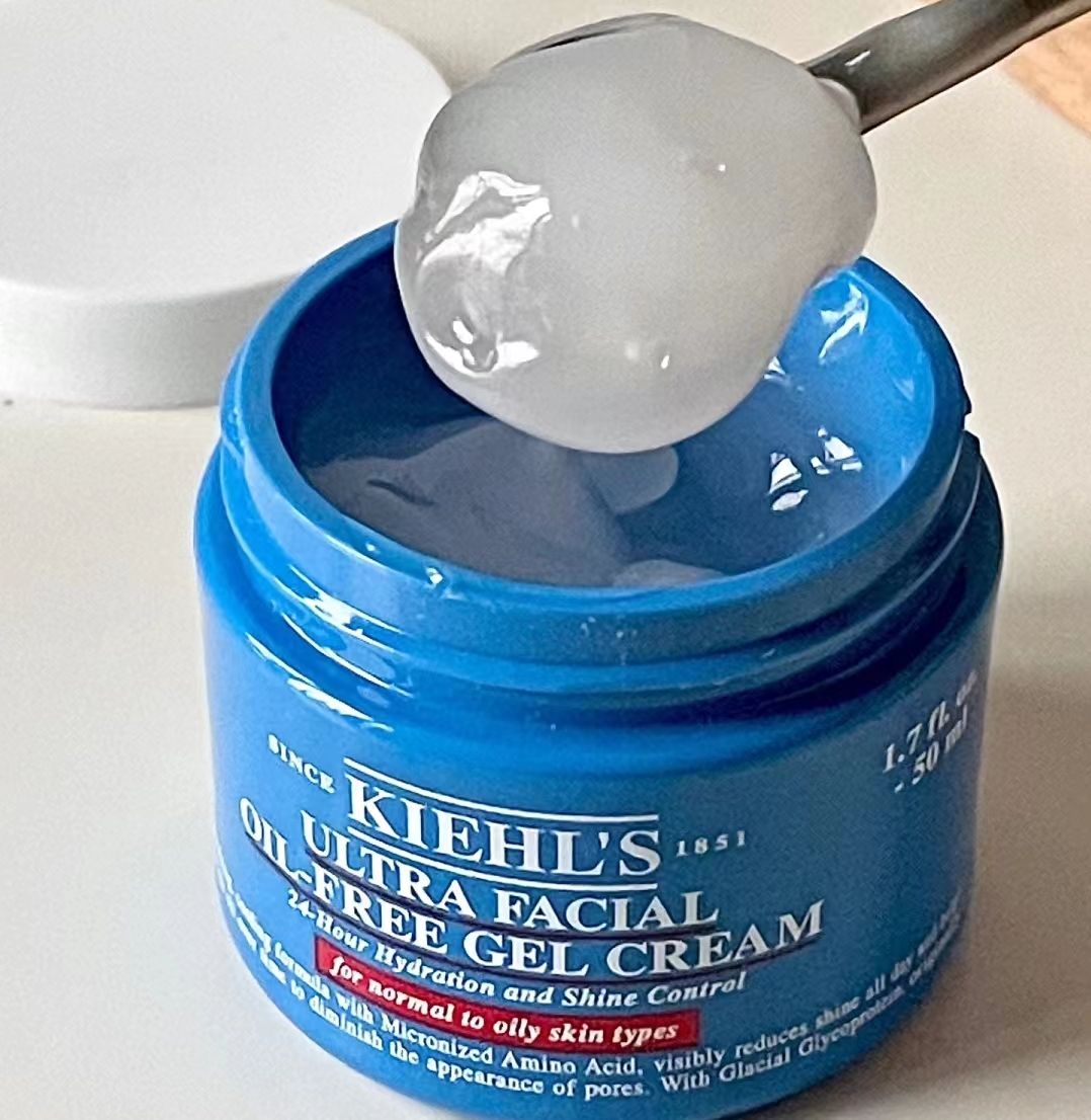 敏感肌的夏天适合用什么水乳,干性皮肤夏天用哪一款水乳比较好